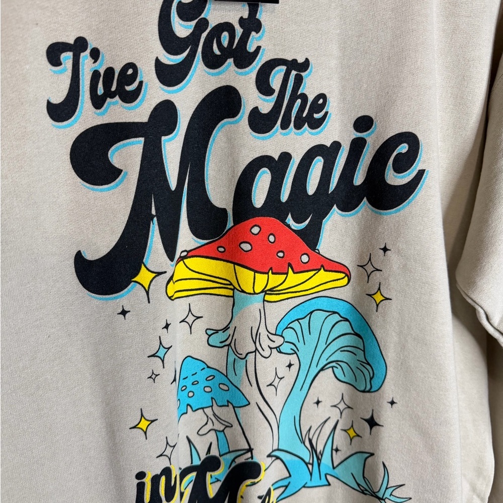 Sweatshirt By In Your Face Apparel Magic Mushroom Oversized Medium NWT UNISEX - Picture 3 of 4